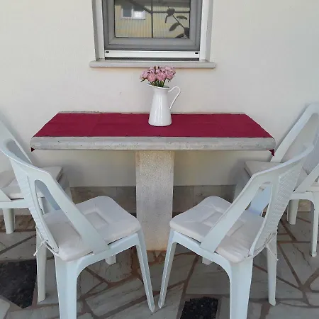 Mirta Apartament Pula